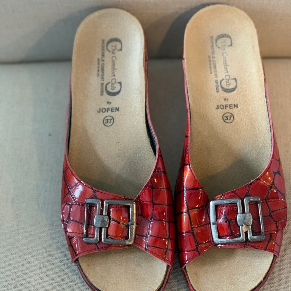 The Comfortable Club by Jofen Red Leather sandal s